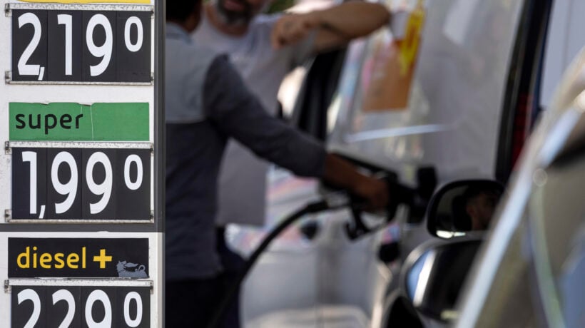 Partiti gli sconti, code alle pompe. La Meloni vuol coinvolgere pure Q8