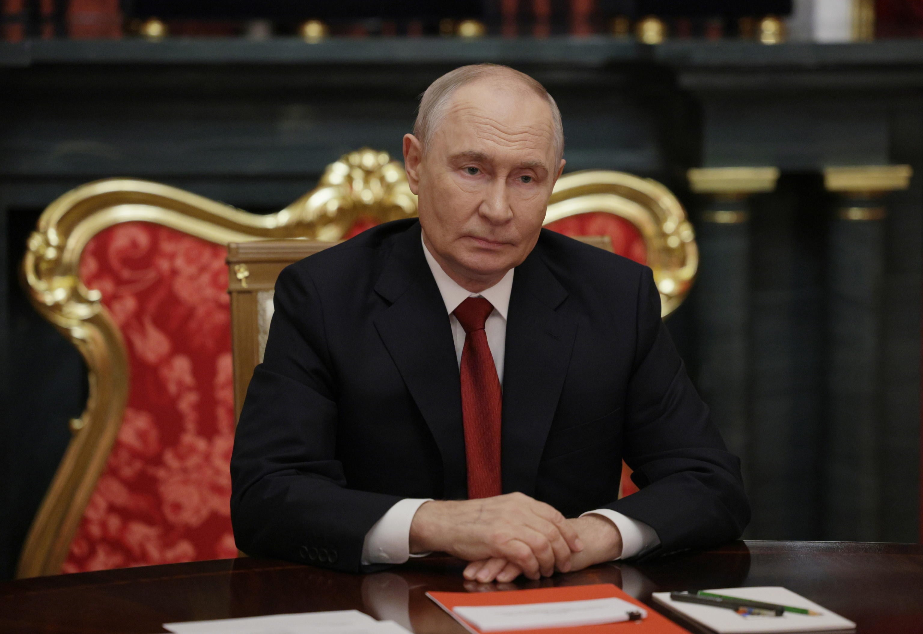 putin parla al telefono con trump speculazioni sulla minaccia russa da Laverita.info putin parla al telefono con trump speculazioni sulla minaccia russa