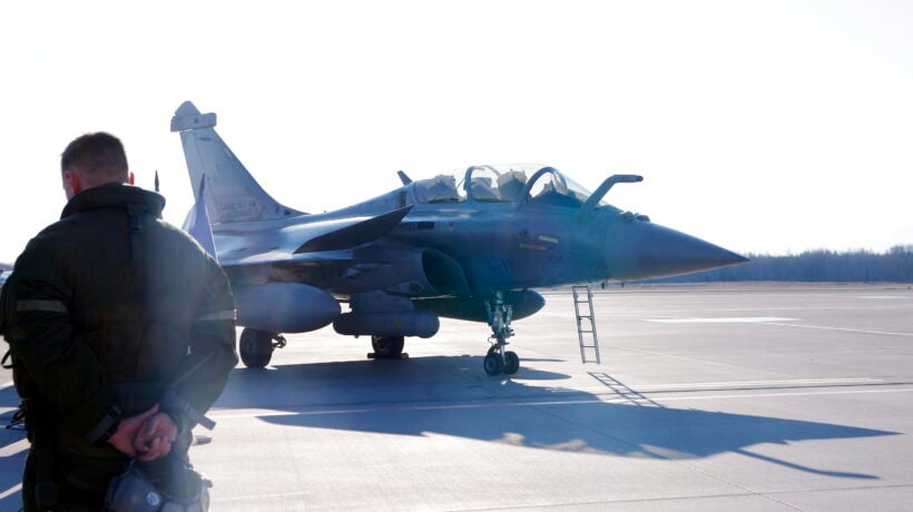 La Ue scambia degli uccelli per droni. La psicosi mobilita un caccia Nato