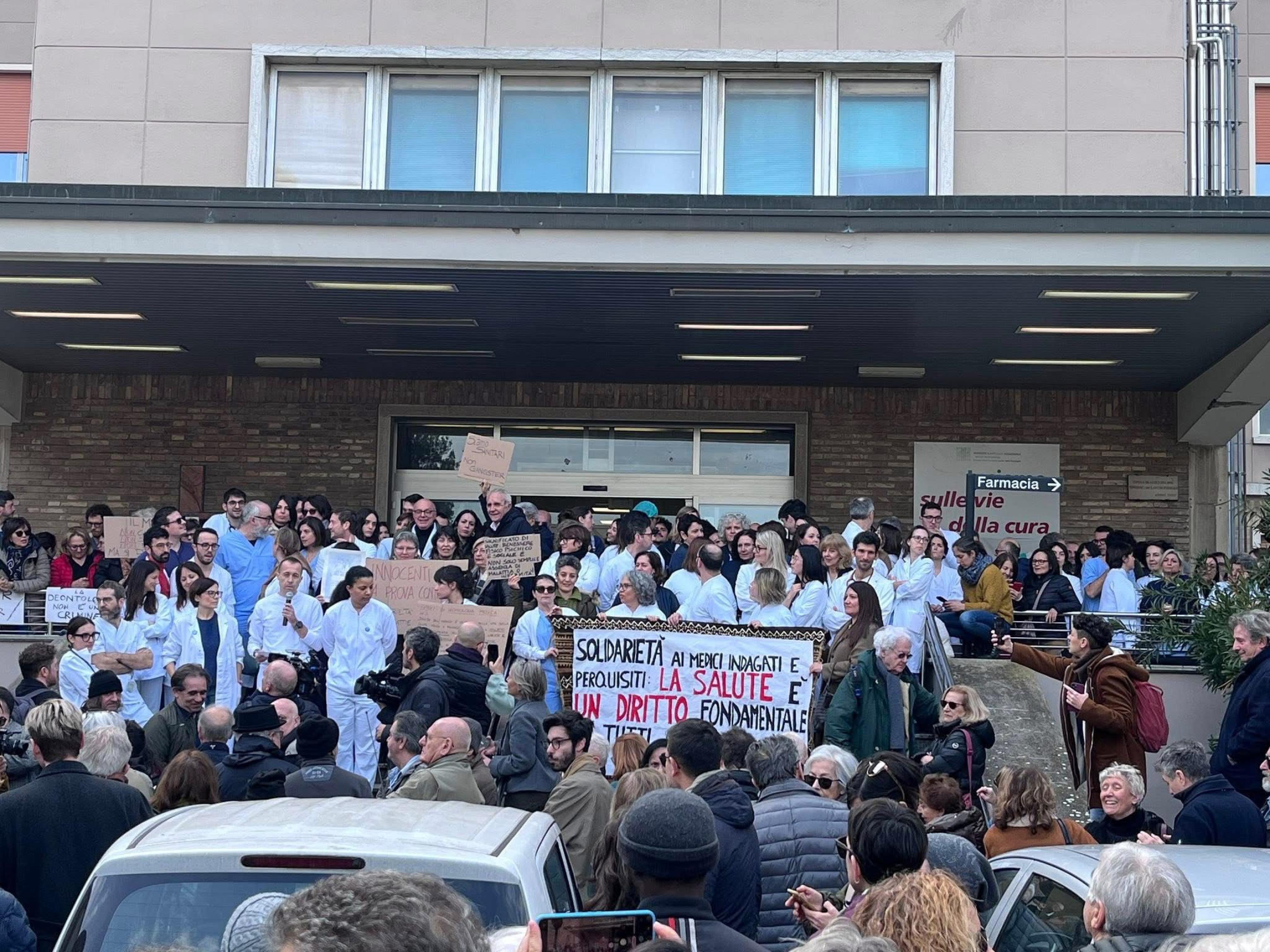 ravenna il 25 dei non idonei al cpr 232 tornato libero di commettere reati da Laverita.info ravenna il 25 dei non idonei al cpr 232 tornato libero di commettere reati