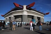 Milano, l’autogol di Sala paralizza San Siro
