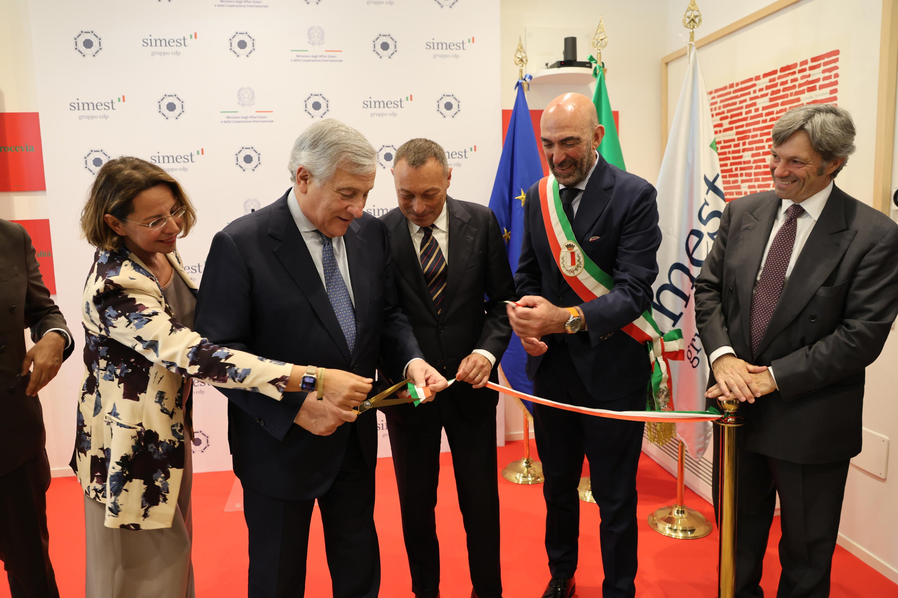 la simest si rafforza negli stati uniti per favorire l8217export da Laverita.info la simest si rafforza negli stati uniti per favorire l8217export