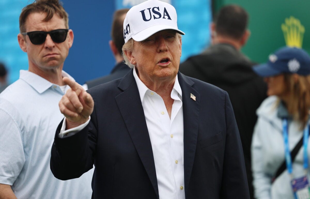 Trump annuncia l’intesa Mosca-Kiev: «Stop ai raid contro le raffinerie»