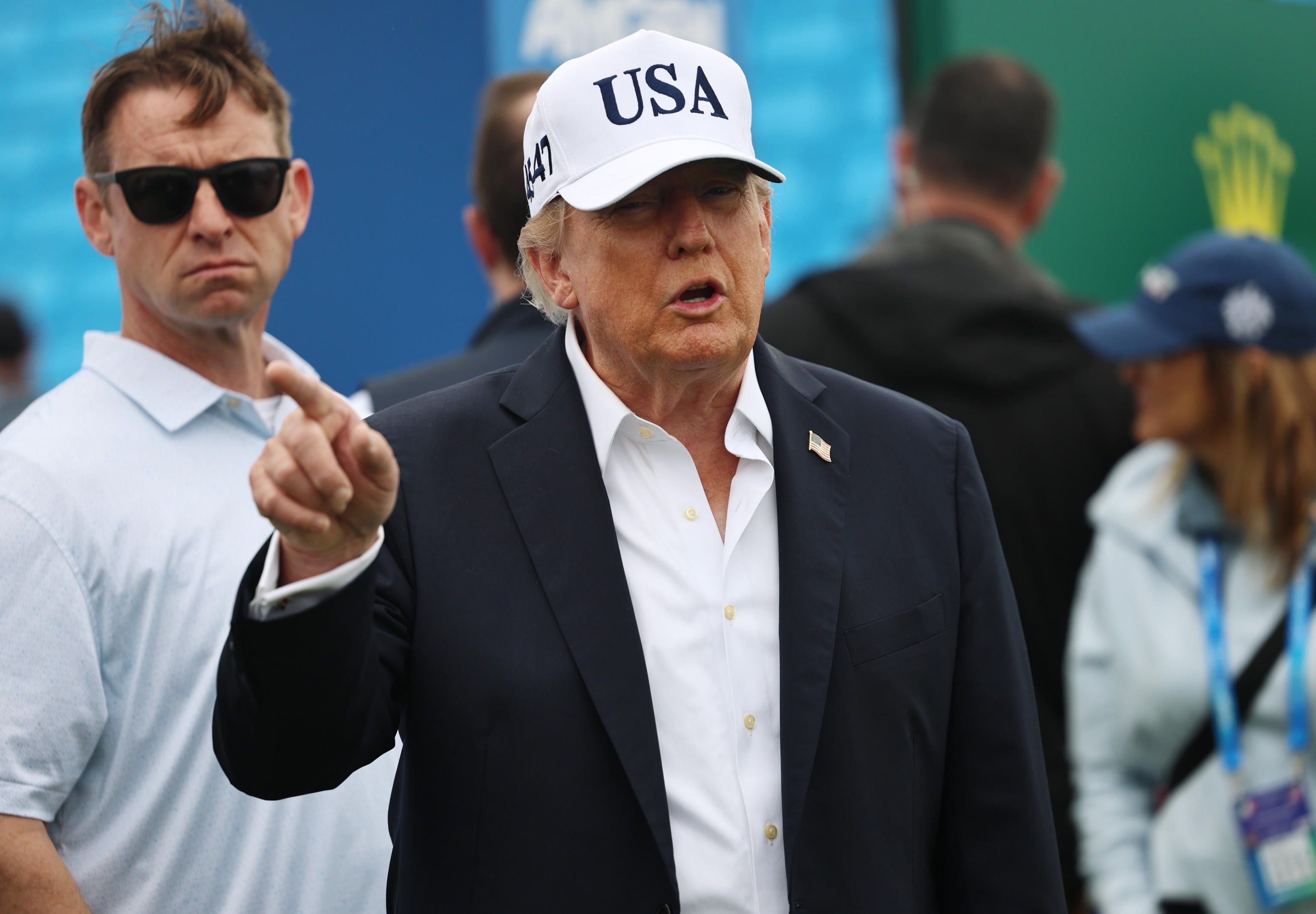 trump annuncia l8217intesa mosca kiev stop ai raid contro le raffinerie da Laverita.info trump annuncia l8217intesa mosca kiev stop ai raid contro le raffinerie