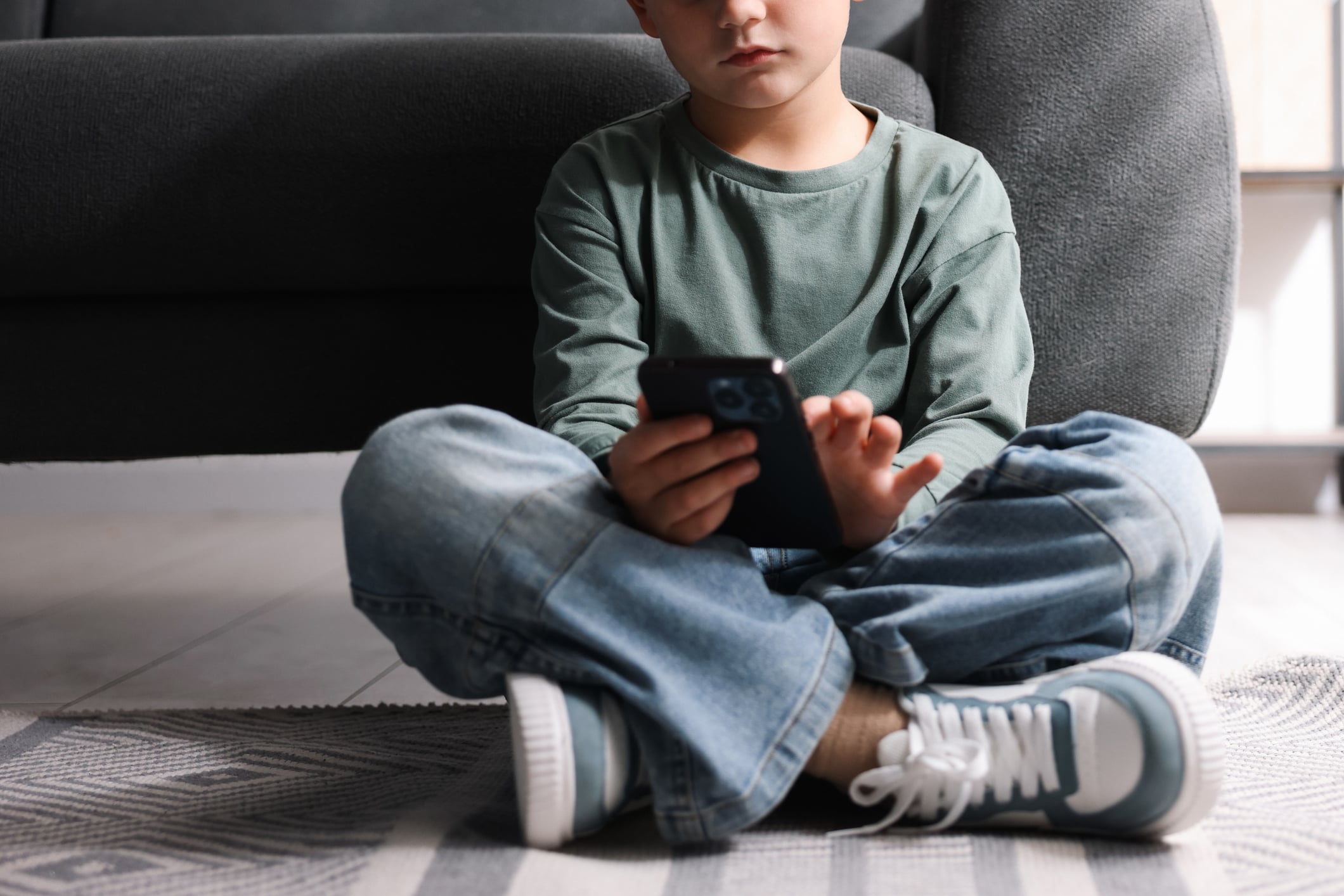 bruxelles vuole salvare i nostri figli solo dai social divieto per gli under 13 da Laverita.info bruxelles vuole salvare i nostri figli solo dai social divieto per gli under 13