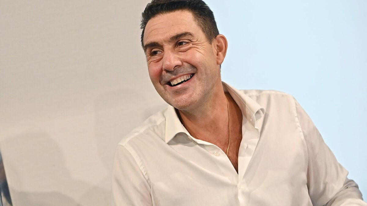 Vannacci ritenta il flirt col governo e prende sberle