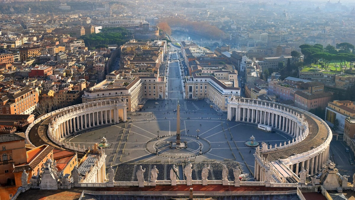 i dipendenti del papa bussano a soldi da Laverita.info i dipendenti del papa bussano a soldi