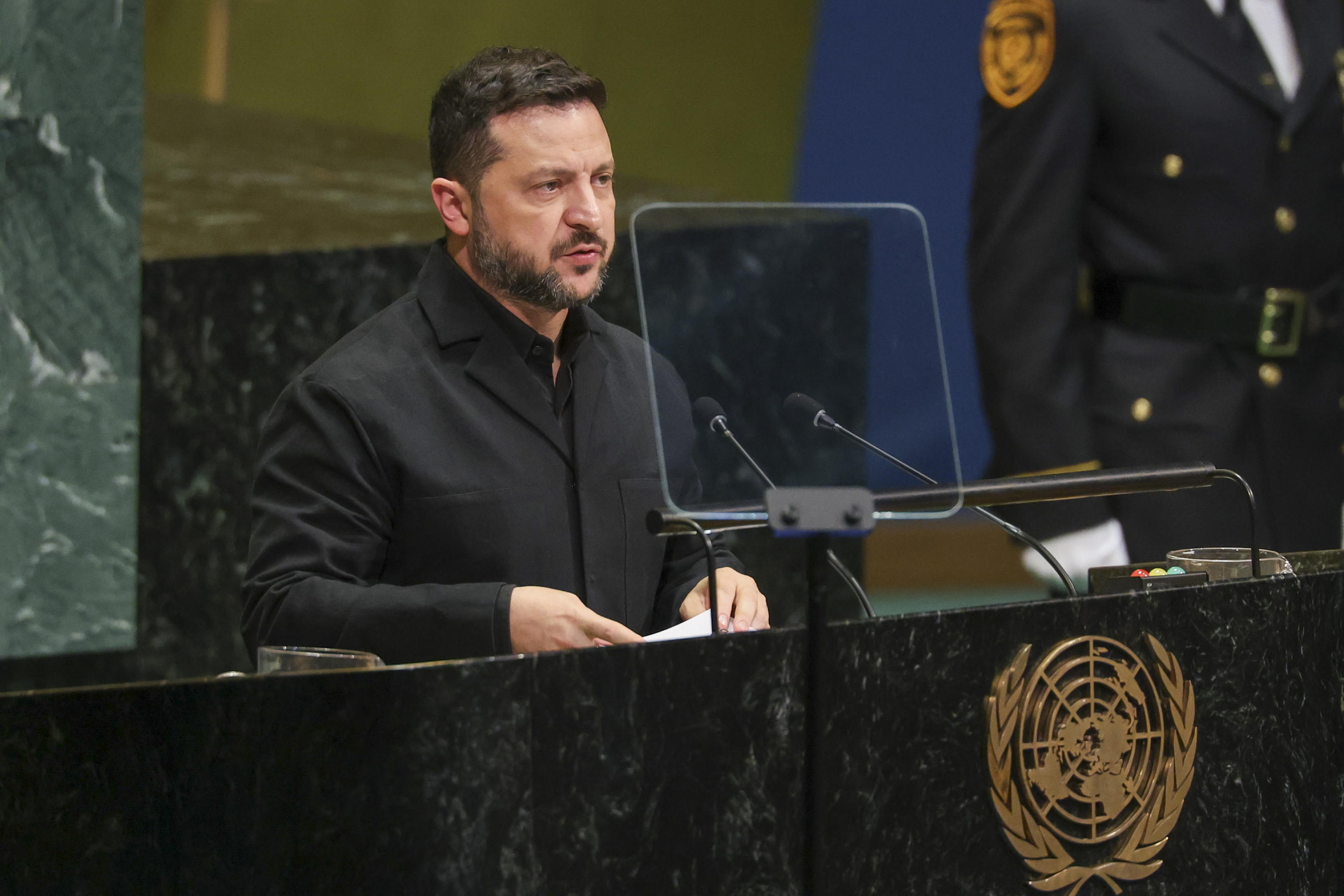 zelensky non ha bisogno dei nostri soldi da Laverita.info zelensky non ha bisogno dei nostri soldi