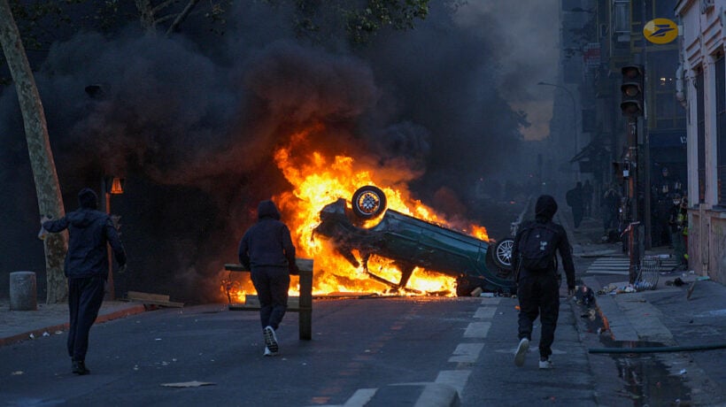 Francia nel caos, a Parigi di nuovo guerriglia