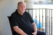 «Trovate 20 scatole di materiale pedopornografico». Bufera sul padre di Meghan Markle