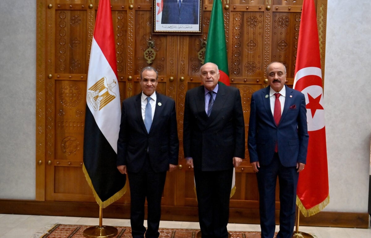 Ministi di Tunisia, Algeria ed Egitto ad Algeri