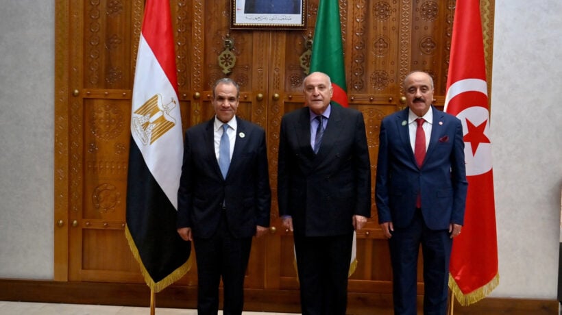 Algeria, Egitto e Tunisia uniti per la crisi libica: «Elezioni simultanee e ritiro di forze straniere»