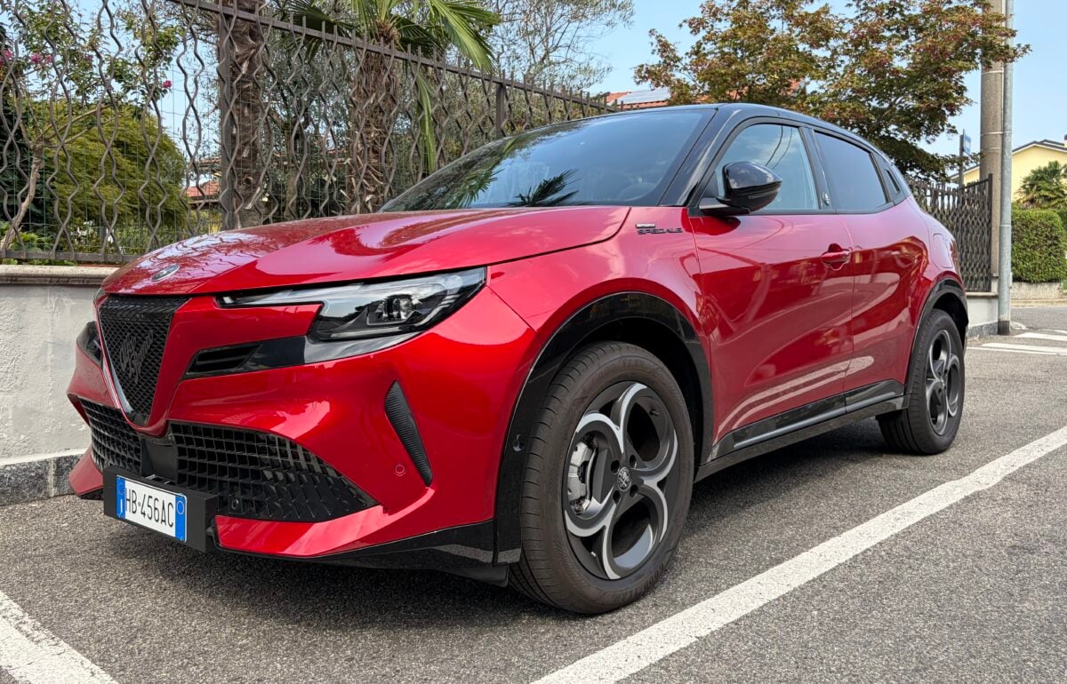 Alfa Romeo Junior di nome e di fatto. Per essere un Biscione deve crescere