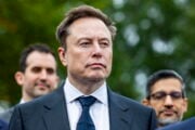 Musk punta a un’altra frontiera: la telefonia