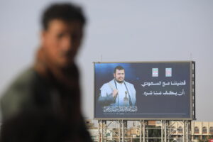 Houthi, missili e droni sull’Arabia Saudita: Riad chiude l’aeroporto