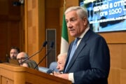 Manovra da 23,5 miliardi: 10 a carico di banche e assicurazioni in tre anni