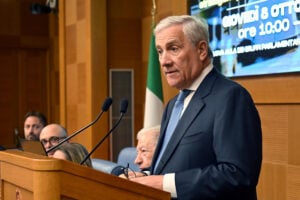 Manovra da 23,5 miliardi: 10 a carico di banche e assicurazioni in tre anni
