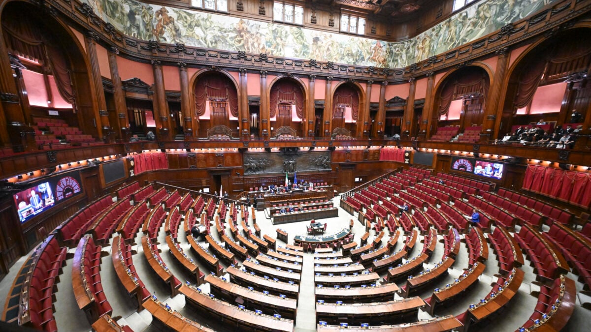 Ex Ilva, il decreto diventa legge: 125 sì alla Camera. Ma la crisi resta aperta