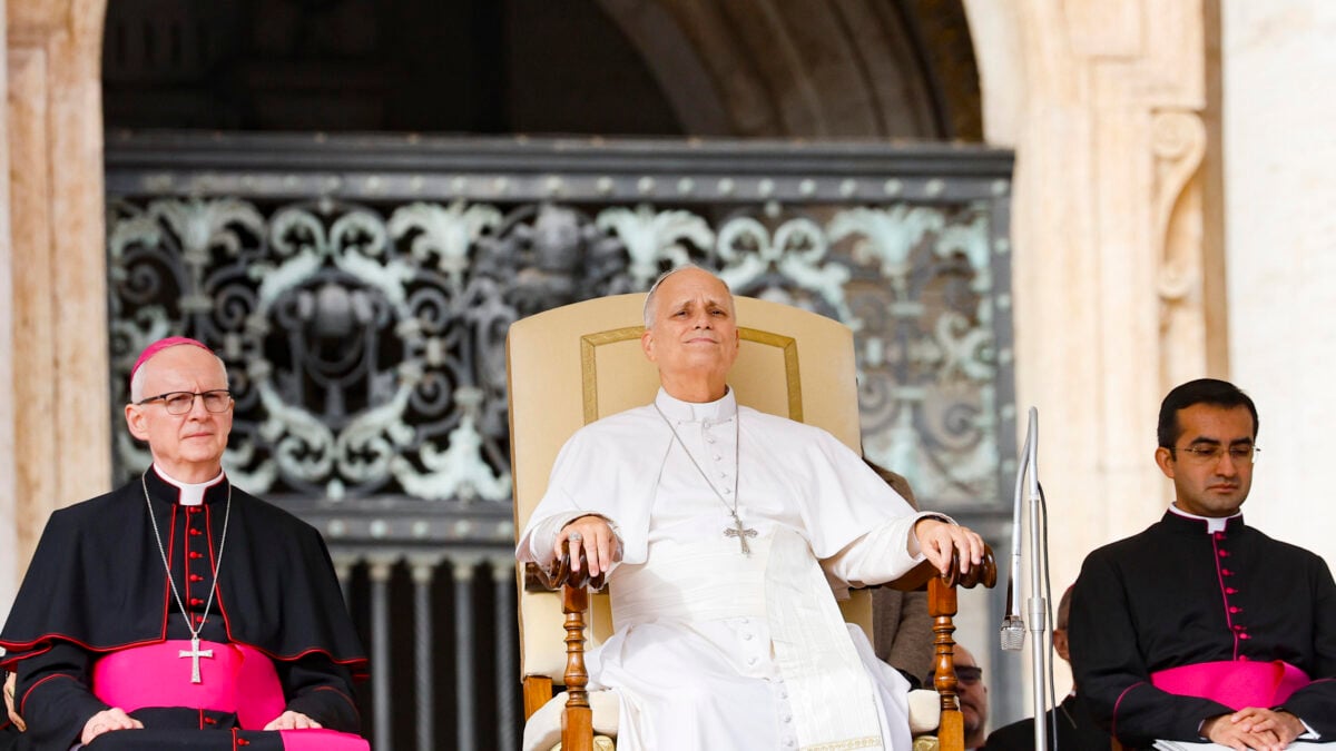 Il Papa, 'la politica sostenga il matrimonio e la famiglia'