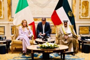 Meloni in Kuwait, Piano d'azione e accordi su investimenti e difesa