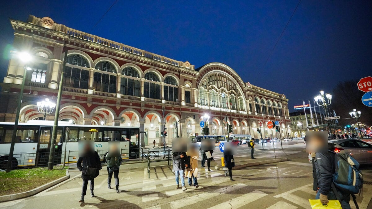 Torino, immigrato irregolare ferisce un uomo con una scheggia di bottiglia