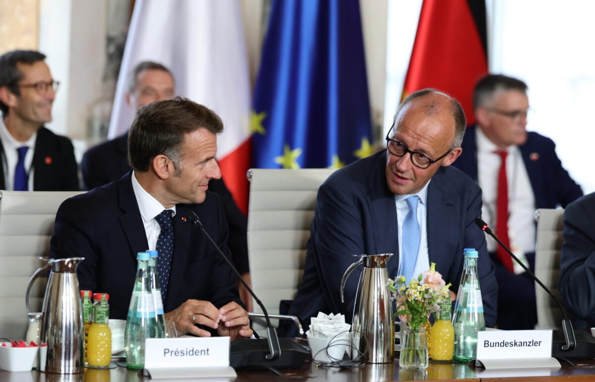 Dopo aver affossato il settore, Francia e Germania si salvano l’auto