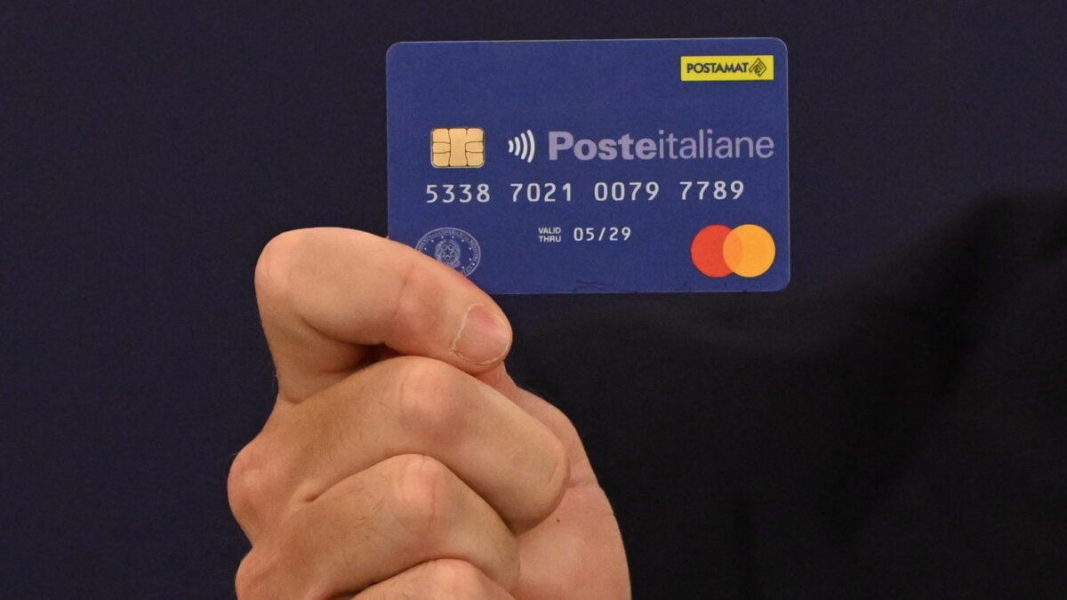 Carta Dedicata a te, 500 euro per la spesa: chi ne ha diritto e come funziona