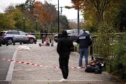 Attentato razzista incendia la Francia: pericolo banlieue
