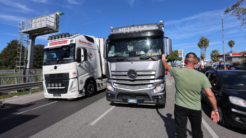 Ora Salvini sblocca i trasporti in Sicilia. Un miliardo per i Tir