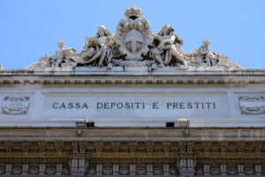 Cdp guida la crescita delle imprese: prestiti in Italia e supporto all’estero