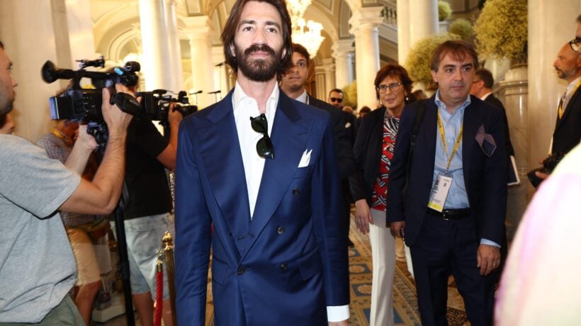 Un ceco offre 30 miliardi per la holding dei Del Vecchio