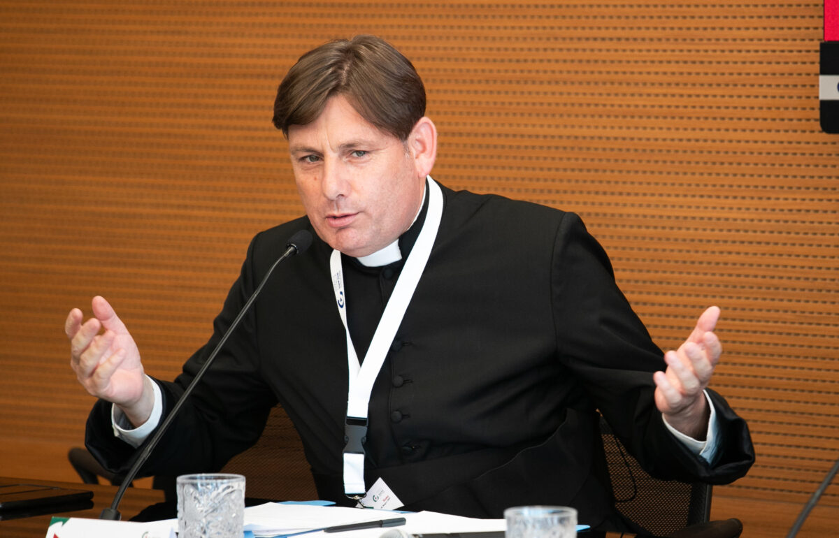Don Antonio Coluccia, sacerdote impegnato contro lo spaccio nelle periferie di Roma