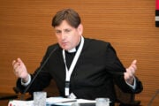 Don Antonio Coluccia, sacerdote impegnato contro lo spaccio nelle periferie di Roma