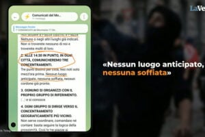 Schermate delle chat del Movimento 17 ottobre con i messaggi sulle manifestazioni e sui concentramenti annunciati all’ultimo momento