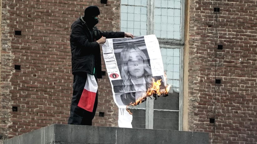 Cortei, un altro sabato di tensione: scontri a Torino e Roma