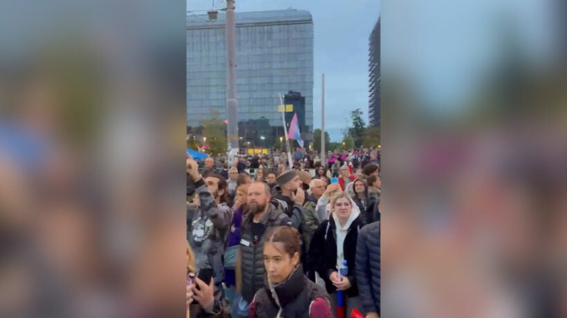 Studenti in marcia verso Belgrado per la mobilitazione in vista delle elezioni parlamentari in Serbia