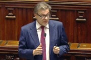 Manovra, vertice di maggioranza. La crisi francese è un’altra zavorra