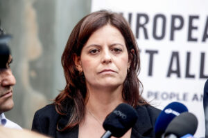 Sinistra, il volto «pro casa» c’è già: è Ilaria Salis