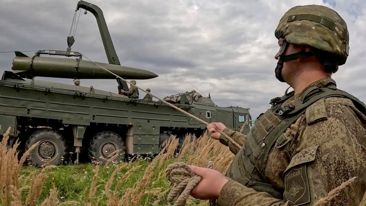 Soldati russi durante un’esercitazione a Kaliningrad