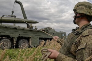 Soldati russi durante un’esercitazione a Kaliningrad