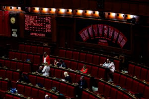 Legge elettorale, il governo incassa la fiducia