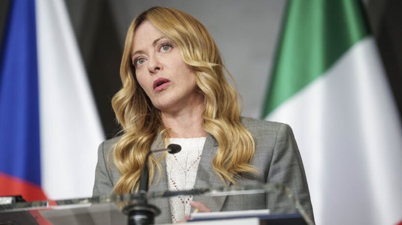 Meloni contro la Ue: fateci aiutare gli italiani