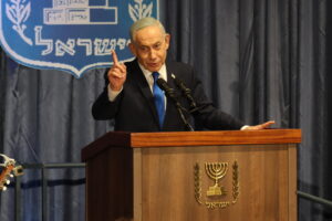 Benjamin Netanyahu, premier israeliano, dopo l’attacco contro due soldati dell’Idf vicino a Hebron