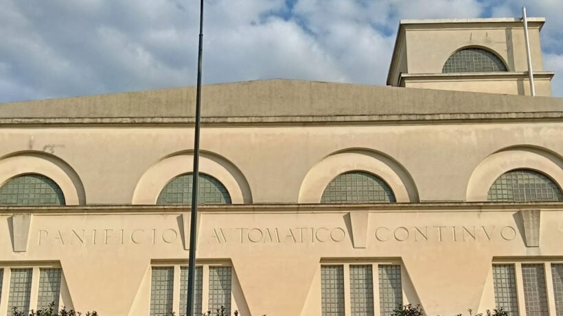 Il «Panificio Automatico Continuo», nato per sfamare i milanesi