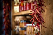 I miti della Calabria finiscono in cucina e pure in profumeria