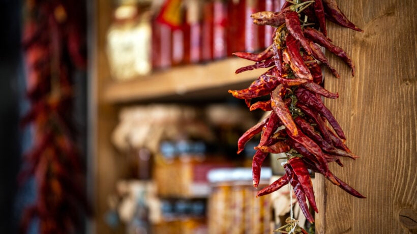 I miti della Calabria finiscono in cucina e pure in profumeria