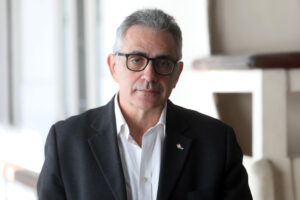 Pregliasco mostra il lato sadico: «Influenza debole… purtroppo»