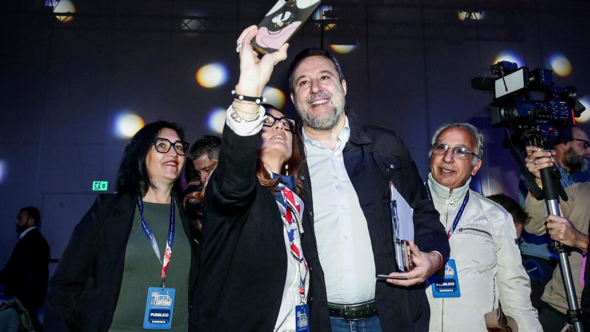 Lega, Salvini confermato segretario per la quarta volta: 465 voti contro 146