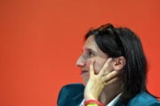 Schlein e la congiura dei finti umili