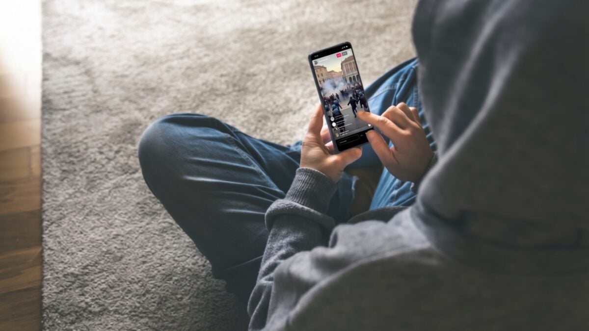 Un giro di vite pure su chi pubblica i video sui social